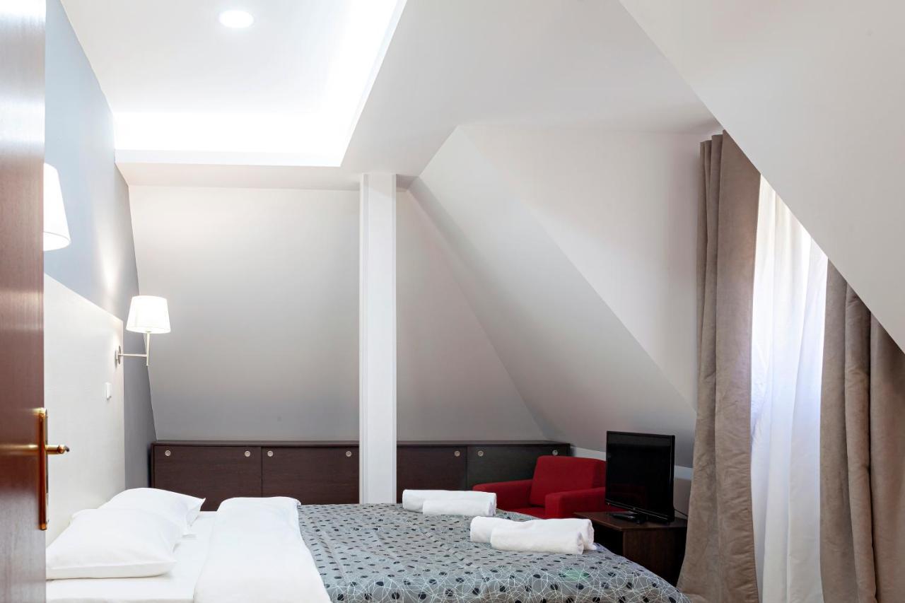 Hotel Junior Kopaonik Kültér fotó