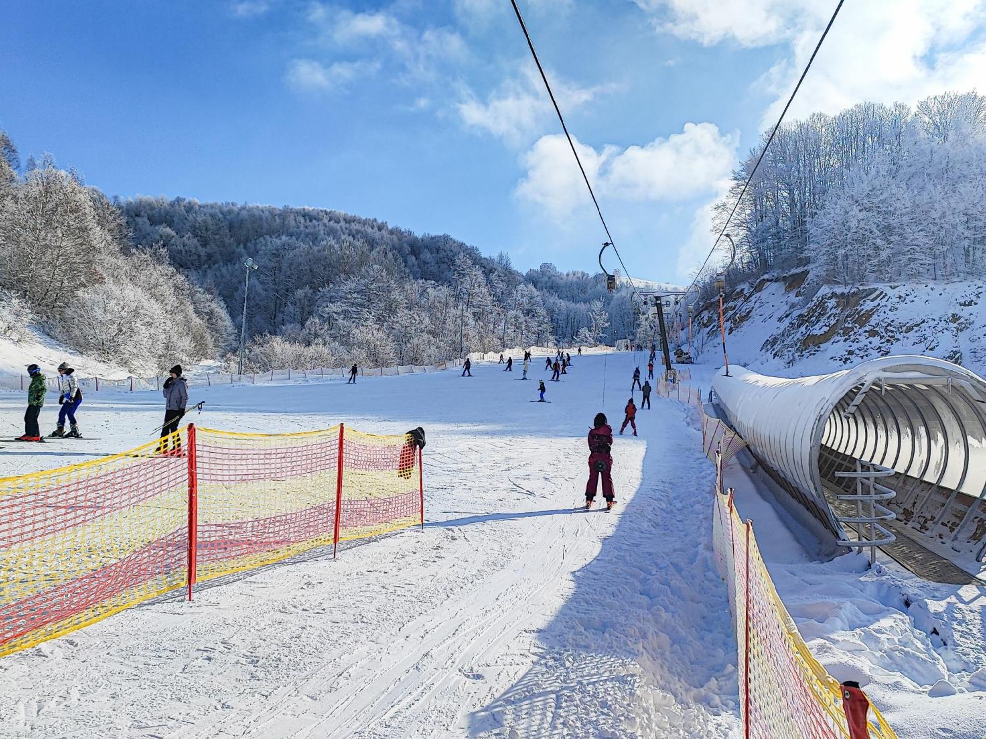 Hotel Junior Kopaonik Kültér fotó