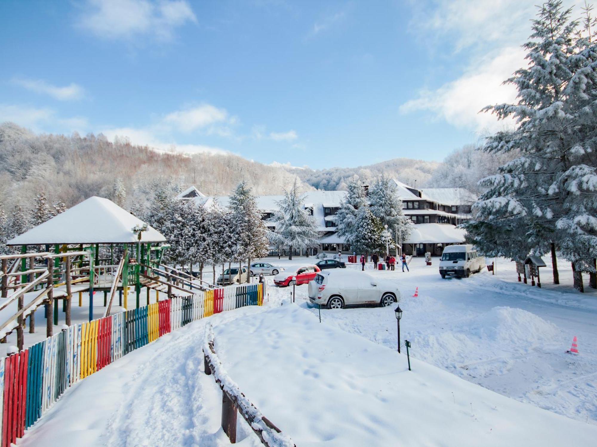 Hotel Junior Kopaonik Kültér fotó
