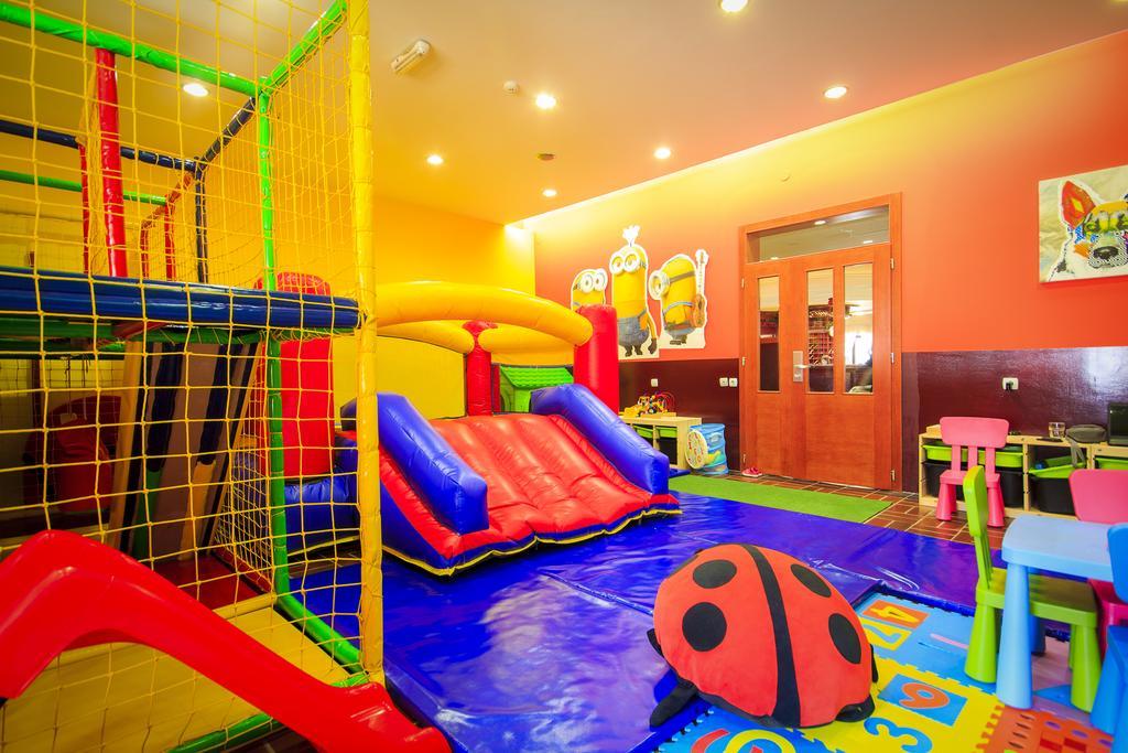 Hotel Junior Kopaonik Kültér fotó