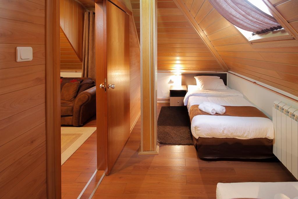 Hotel Junior Kopaonik Kültér fotó
