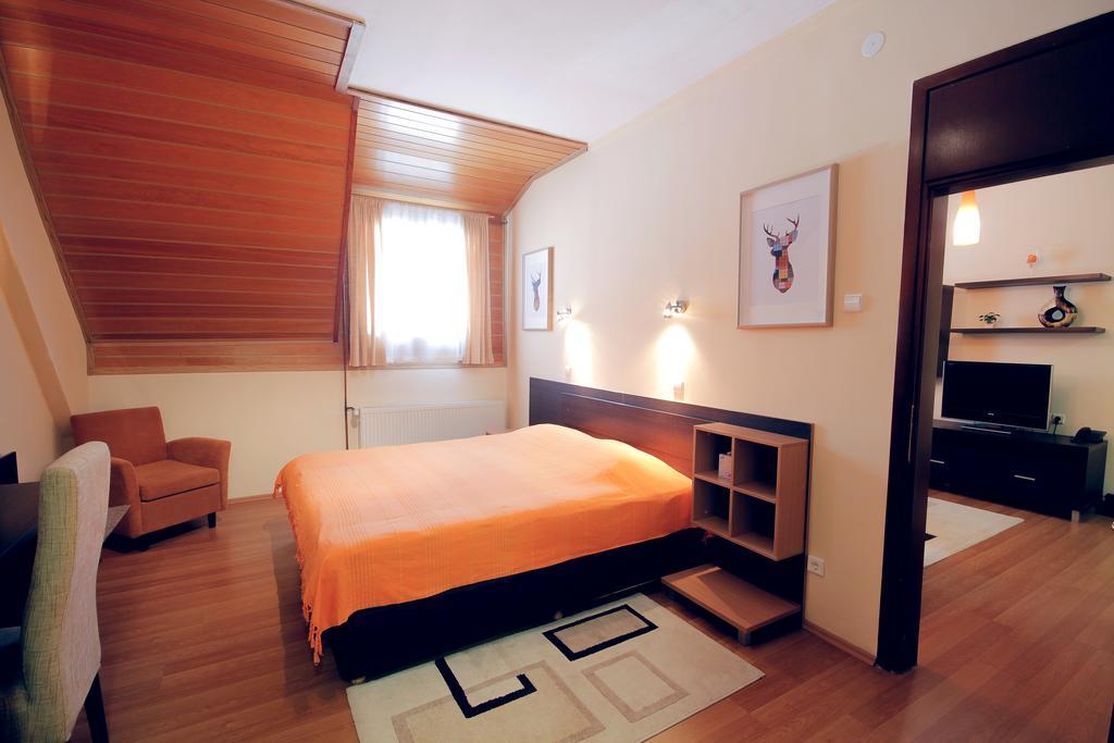 Hotel Junior Kopaonik Kültér fotó